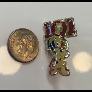 ❤️Vintage & Retired Disney Store Cast Member Pin